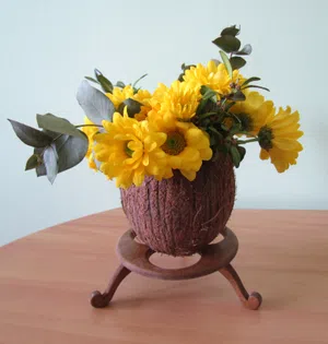 Handmade Coconut Vase with Decorative  Legs